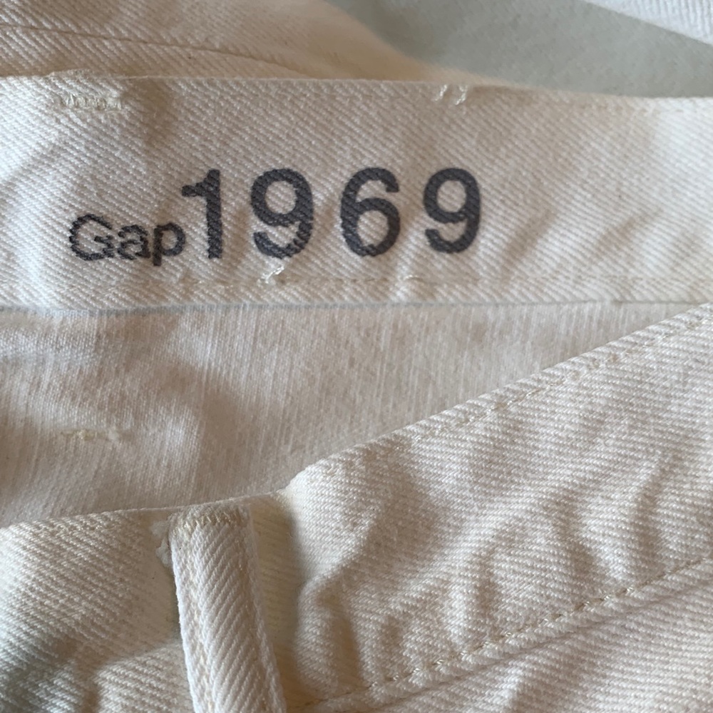 Gap 1969 White Jeans 36x34